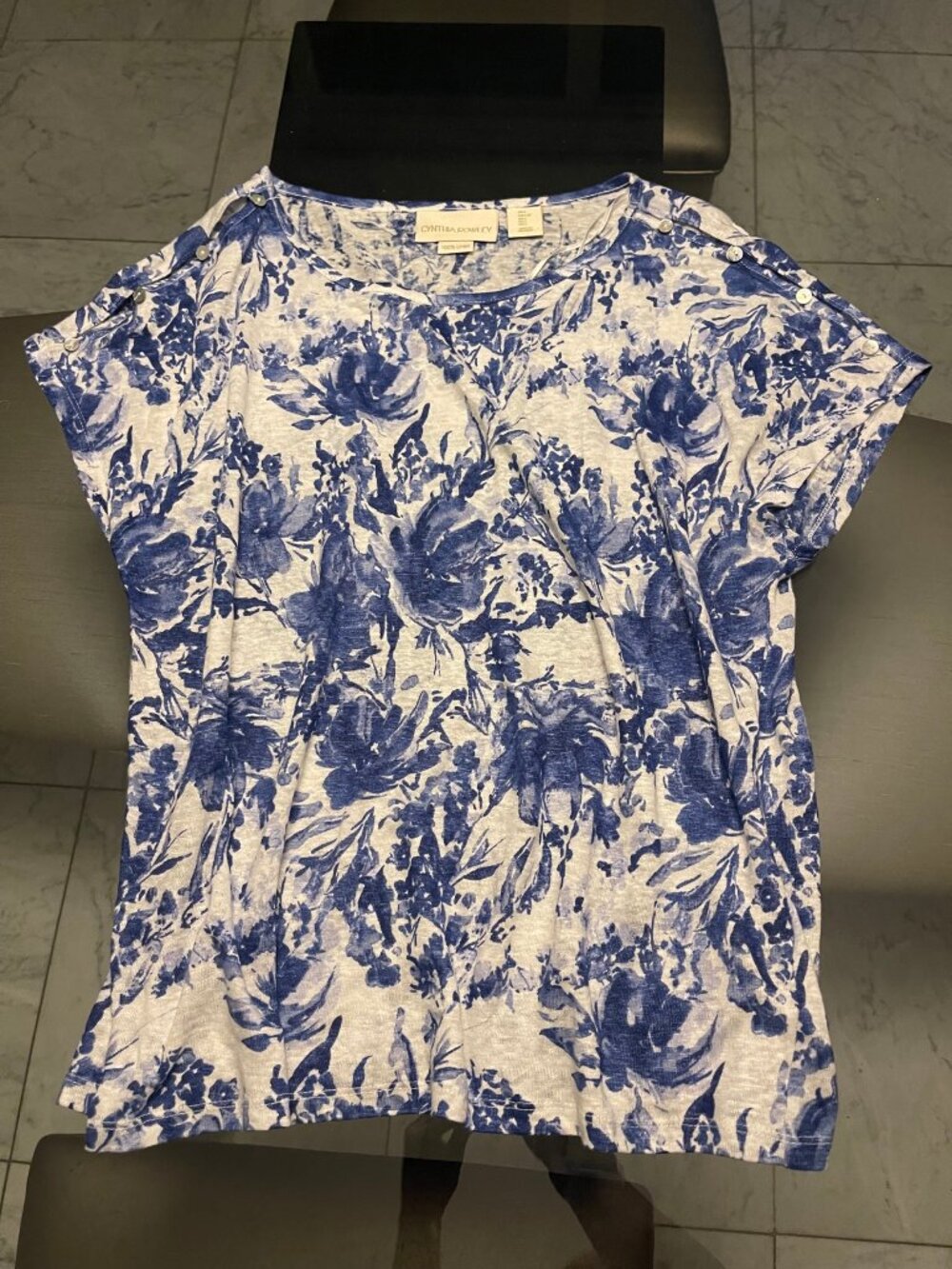 Cynthia Rowley Blue White Floral Linen Top Shoulder Buttons Sz L $150 Retail